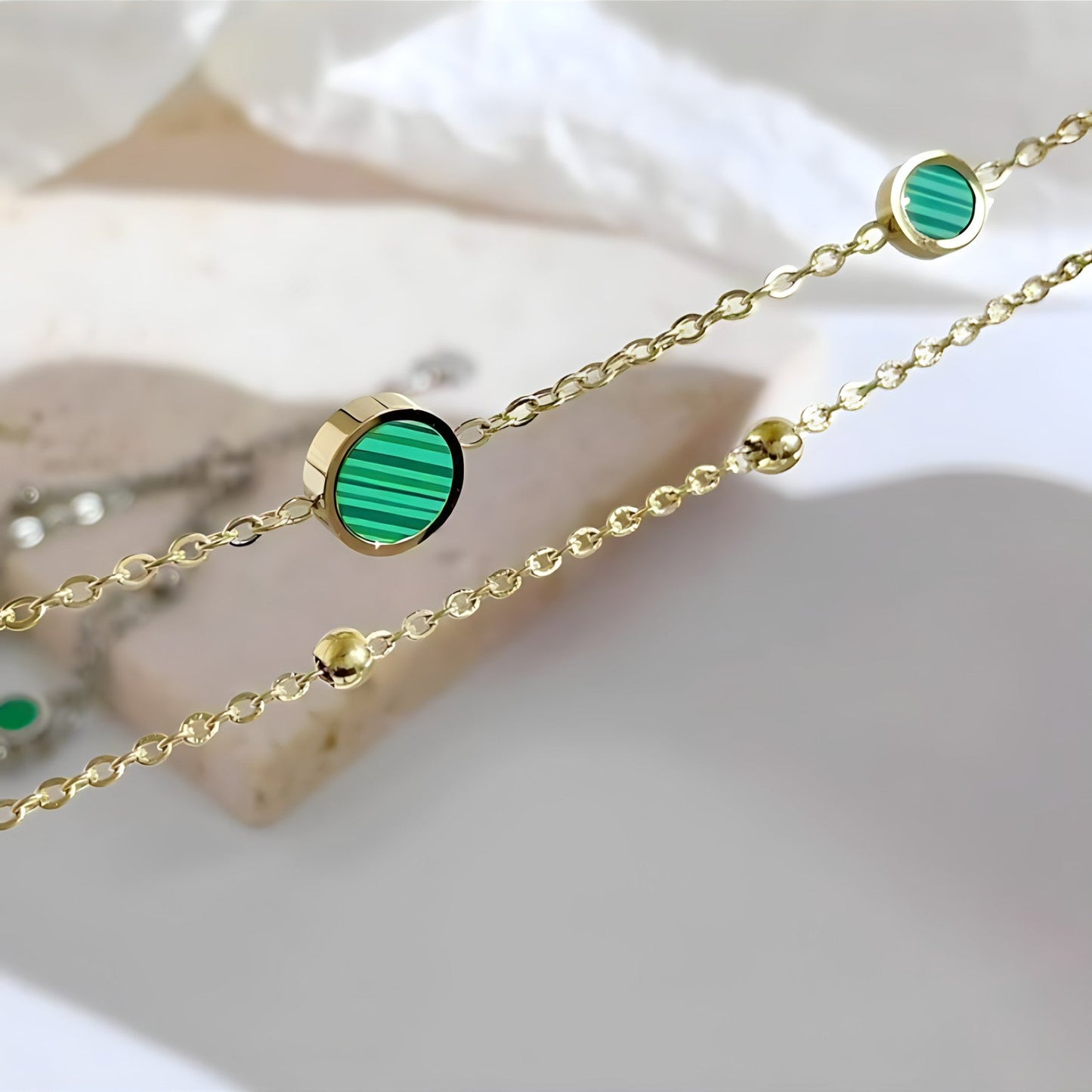 Emerald Fashion Bracelet with Adjustable Fit - BWBR098