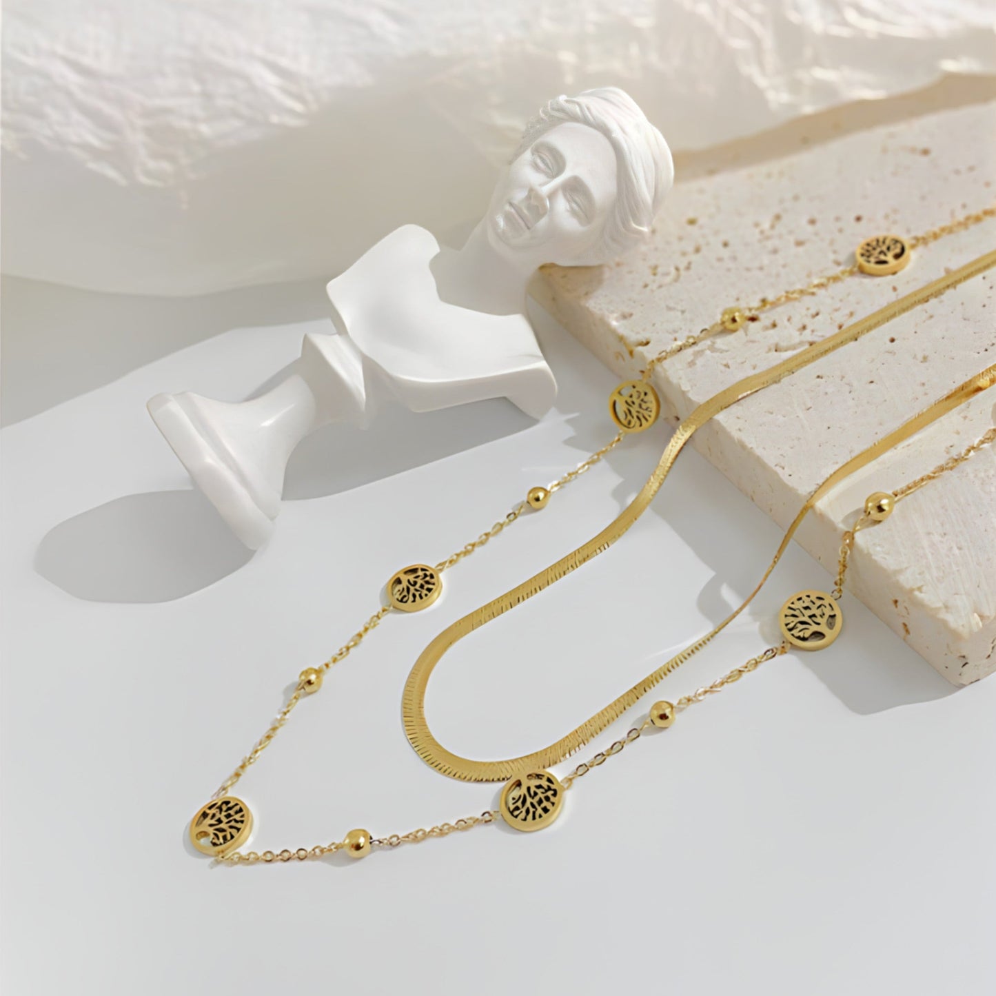 Collier double chaîne en acier inoxydable plaqué or avec arbre de vie - Étanche et hypoallergénique - BWCL153-001